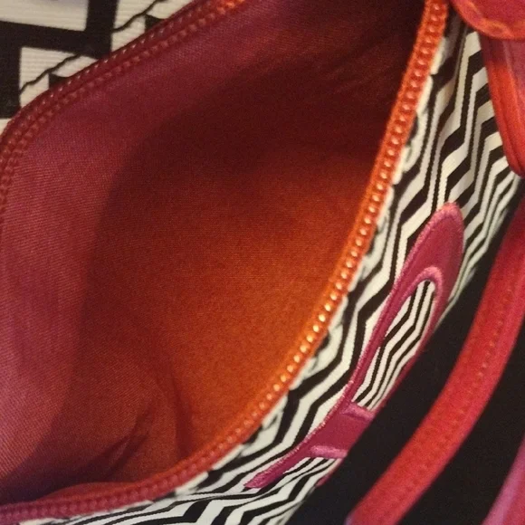 Chevron Crossbody Bag with Red Accents - Picture 5 of 7